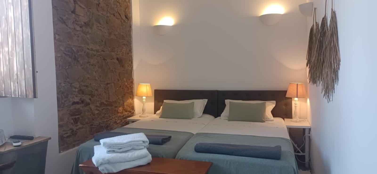 Casa Amarela Alojamento Local Mertola Room photo